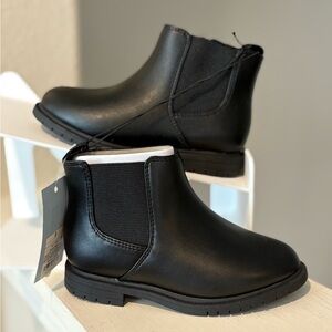 Cat & Jack Toddler Tanner Chelsea Ankle Boots Black Zipper Closure Sz 9 NEW